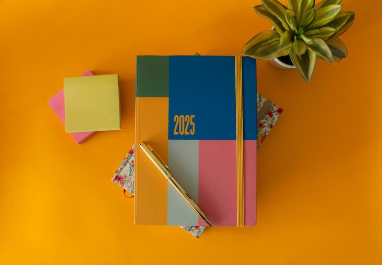 Simple Ways to Personalize Your Workspace for Better Comfort